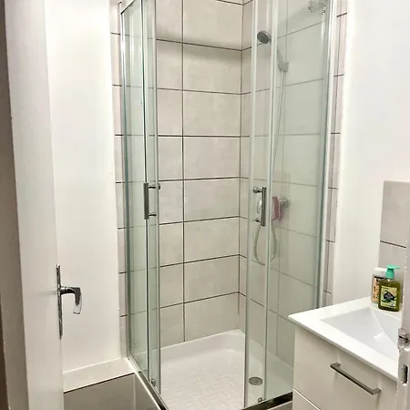 Maison Au Mesnil Amelot Hébergement de vacances *